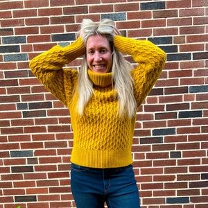 Banana Republic mustard yellow chunky turtleneck sweater